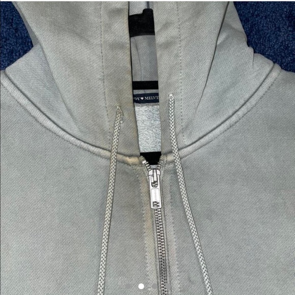 SOLD ON IG - Picture 3 of 4